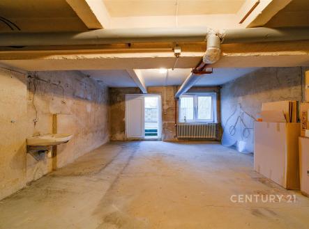 . | Pronájem - skladovací prostor, 40 m²
