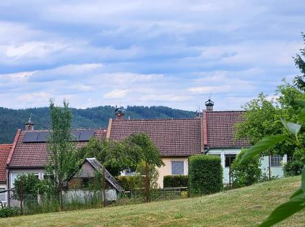 Pohled od zahrady | Prodej - dům/vila, 152 m²