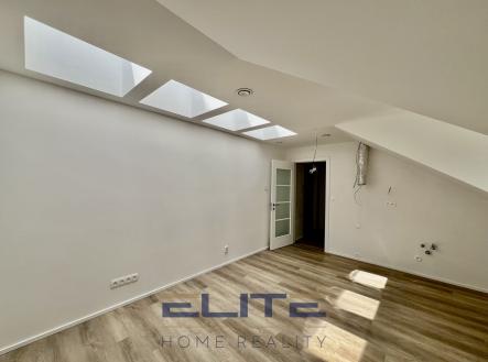 00022_13 | Prodej bytu, 2+kk, 44 m²