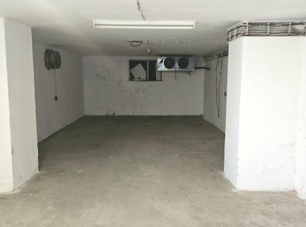 Prostory | Pronájem - obchodní prostor, 300 m²