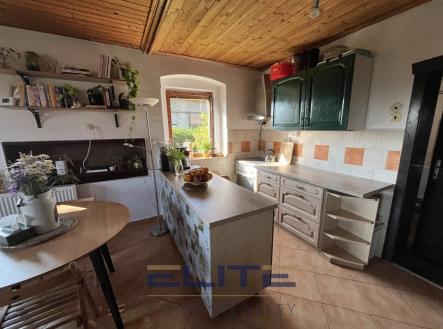 00043_kuchyně | Prodej - dům/vila, 124 m²
