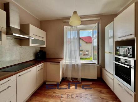 00060_11 | Prodej bytu, 2+1, 57 m²