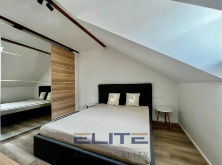 00073_33 | Pronájem bytu, 2+kk, 44 m²