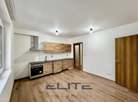 00102_13 | Pronájem bytu, 3+kk, 60 m²