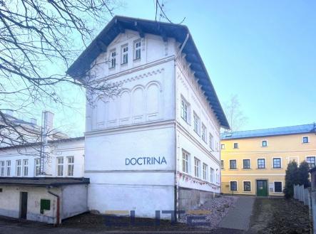 00140_budova | Prodej - kanceláře, 269 m²