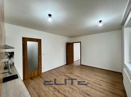 00142_5 | Pronájem bytu, 2+kk, 49 m²