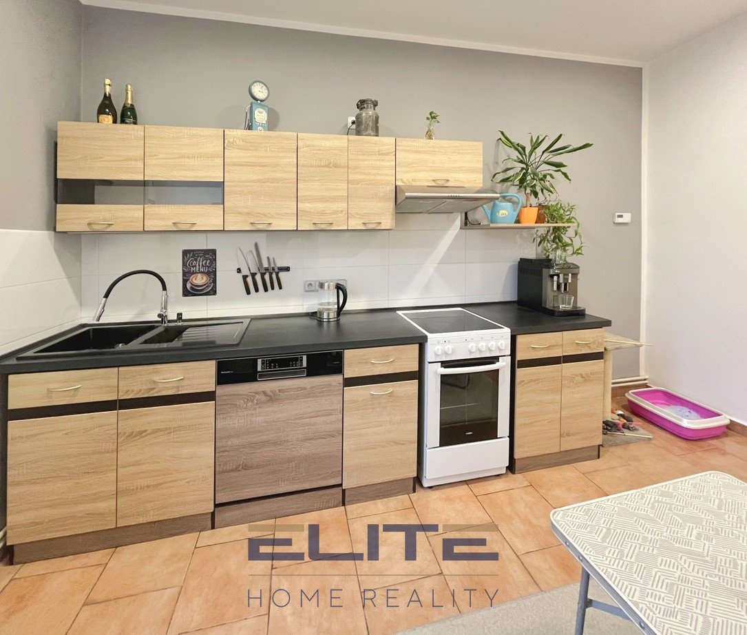 00172_kuchyňská linka