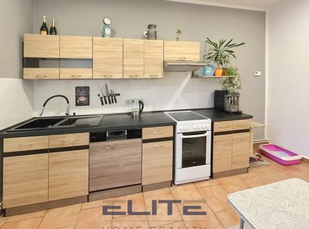 00172_kuchyňská linka | Pronájem bytu, 2+1, 49 m²