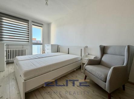 00190_33 | Pronájem bytu, 2+kk, 43 m²