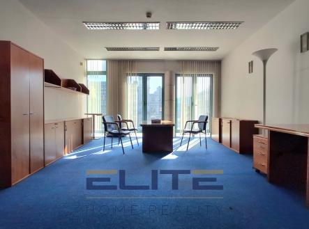 Kancelář | Pronájem - kanceláře, 775 m²