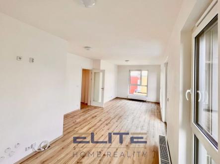 00059-11 | Pronájem bytu, 2+kk, 59 m²