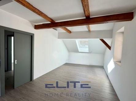 00136_23 | Pronájem bytu, 3+kk, 70 m²