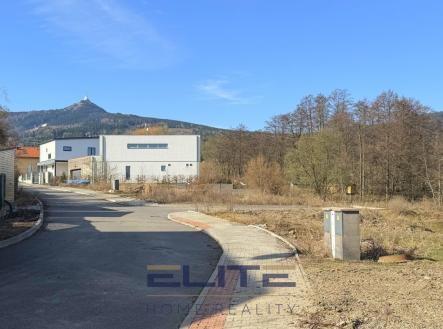 00204_pozemek3 | Prodej - pozemek pro bydlení, 2 303 m²