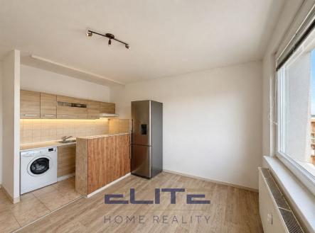 00212_5 | Prodej bytu, 2+kk, 43 m²