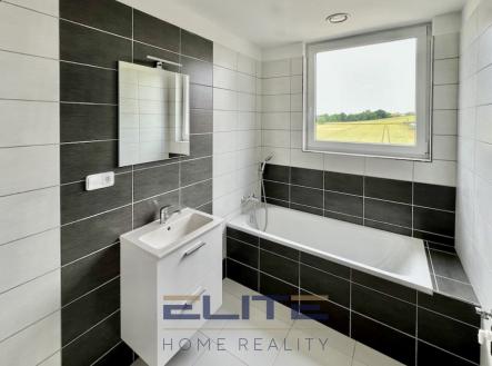00222_16 | Pronájem bytu, 3+kk, 87 m²