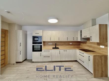 00234_10 | Pronájem bytu, 3+kk, 65 m²
