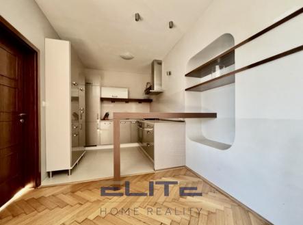 00233_18 | Pronájem bytu, 3+kk, 102 m²
