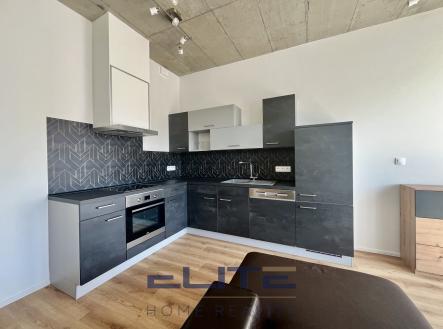 1B8A2CF2-250D-43F4-B7A9-E4B9383924BF_1_201_a | Pronájem bytu, 1+kk, 40 m²