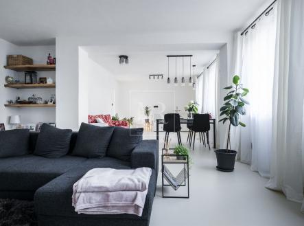 . | Prodej - hotel, 1 795 m²