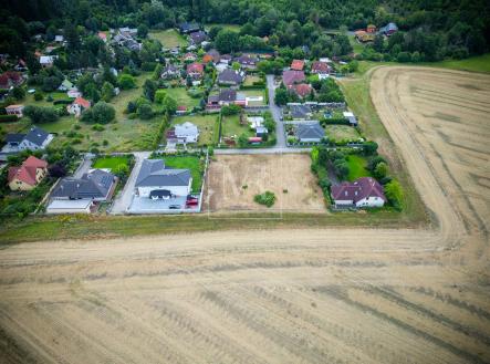   | Prodej - pozemek pro bydlení, 1 000 m²