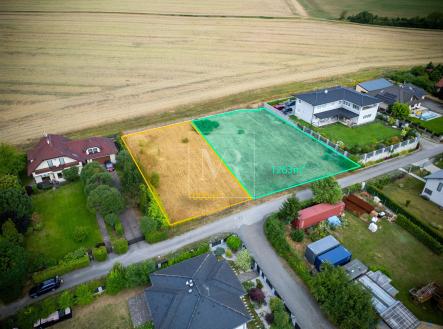   | Prodej - pozemek pro bydlení, 1 000 m²