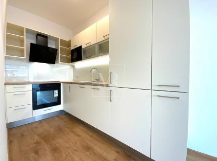 . | Pronájem bytu, 2+kk, 53 m²