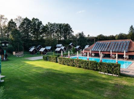 . | Prodej - hotel, 1 795 m²