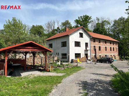 Prodej - dům/vila, 1 751 m² obrázek