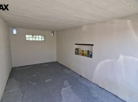 4.jpg | Prodej - malý objekt/garáž