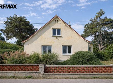 7617b576-3102-44df-8598-8160be8e2680.png | Prodej - dům/vila, 140 m²