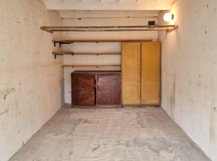 3.jpg | Prodej - malý objekt/garáž