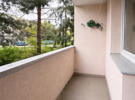 chatgpt-image-15.4.2026-14-35-15.png | Pronájem bytu, 2+kk, 35 m²