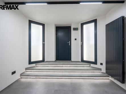 dsc00161-hdr.jpg | Prodej - obchodní prostor, 87 m²