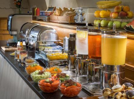 . | Prodej - nájemní dům, 1 060 m²