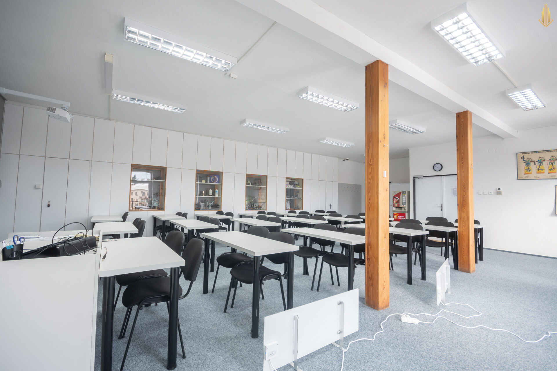 Prodej kanceláří a stavebního pozemku, 1211 m2, Dobruška