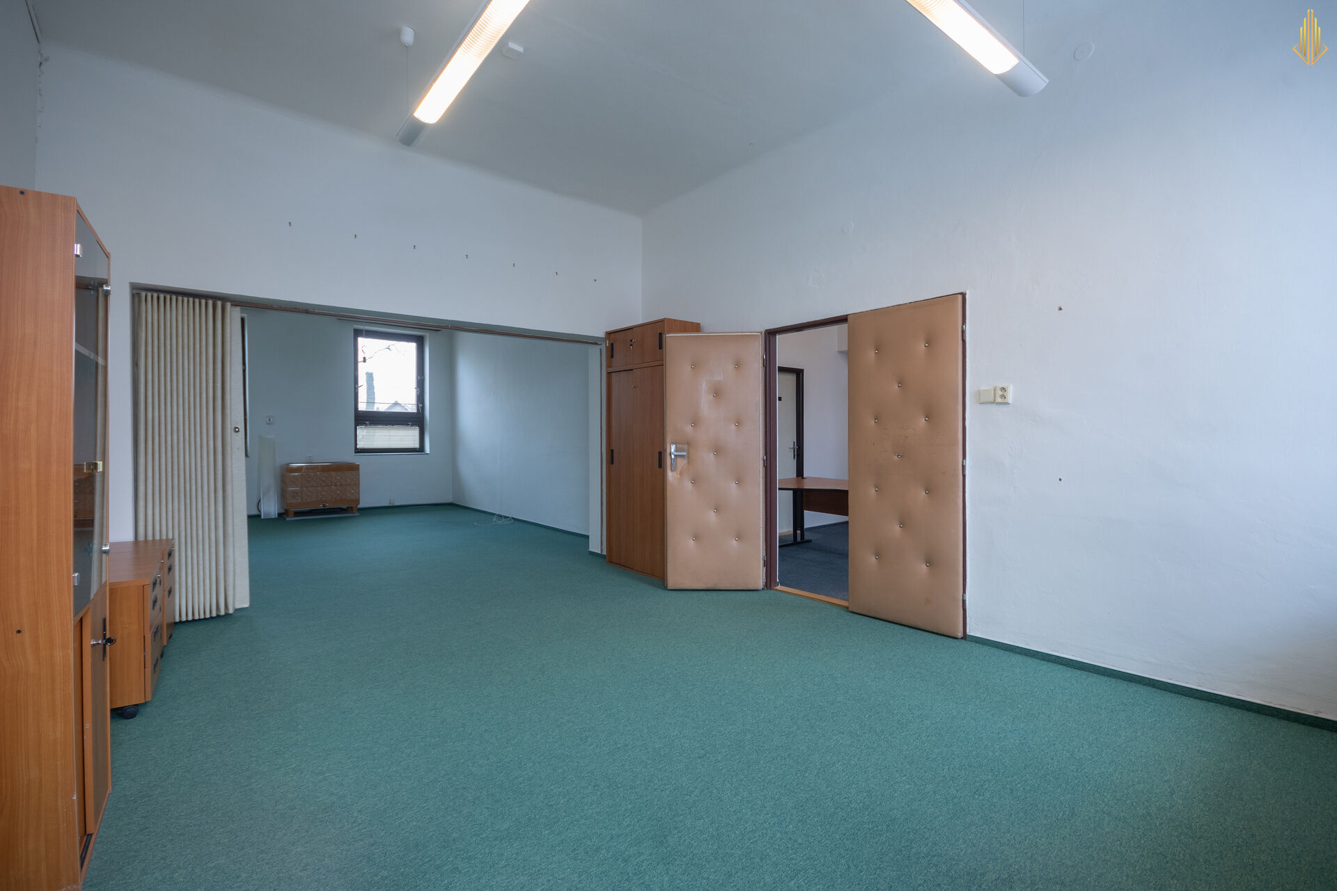 Prodej kanceláří a stavebního pozemku, 1211 m2, Dobruška