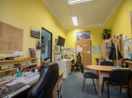 Prodej - dům/vila, 480 m²