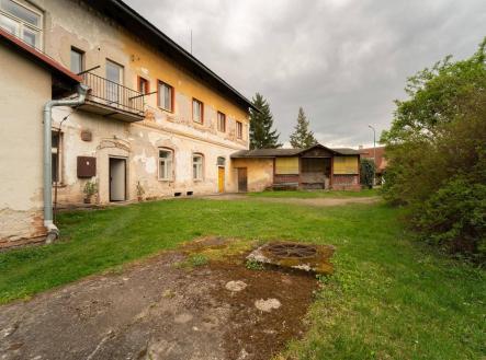 Prodej - komerční objekt, jiný, 1 319 m²