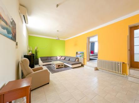 pxl-20250609-160954491.jpg | Pronájem bytu, 3+1, 110 m²