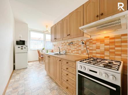 Kuchyně | Pronájem bytu, 1+1, 38 m²