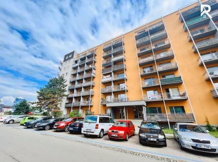 File (2) | Pronájem bytu, 1+kk, 37 m²