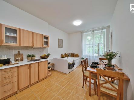 Pronájem bytu, 2+1, 80 m² obrázek