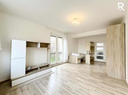 Pod Lipami (9) | Pronájem bytu, 2+1, 53 m²