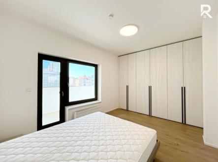 file3 | Pronájem bytu, 2+kk, 71 m²