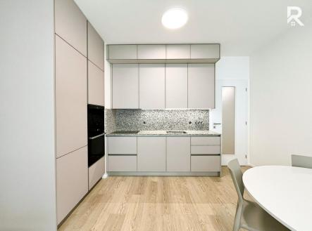 file3(1) | Pronájem bytu, 2+kk, 67 m²