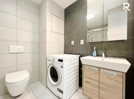 Spolková (14) | Pronájem bytu, 1+kk, 27 m²