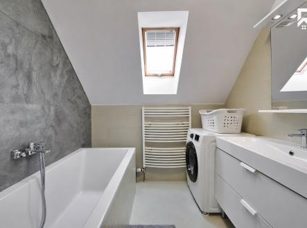 Letecka1 | Pronájem bytu, 3+kk, 87 m²