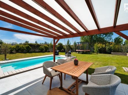 Zatcany-44 | Pronájem - dům/vila, 135 m²