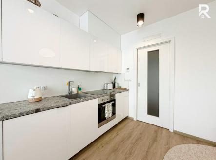 Fuchsova (5) | Pronájem bytu, 1+kk, 33 m²
