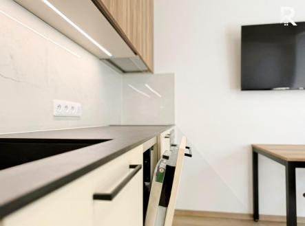 Placzkova (13) | Pronájem bytu, 1+kk, 34 m²